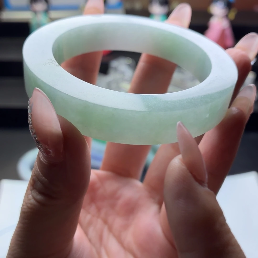 小***子定制翡翠未镶嵌缅A翡翠多样性发一