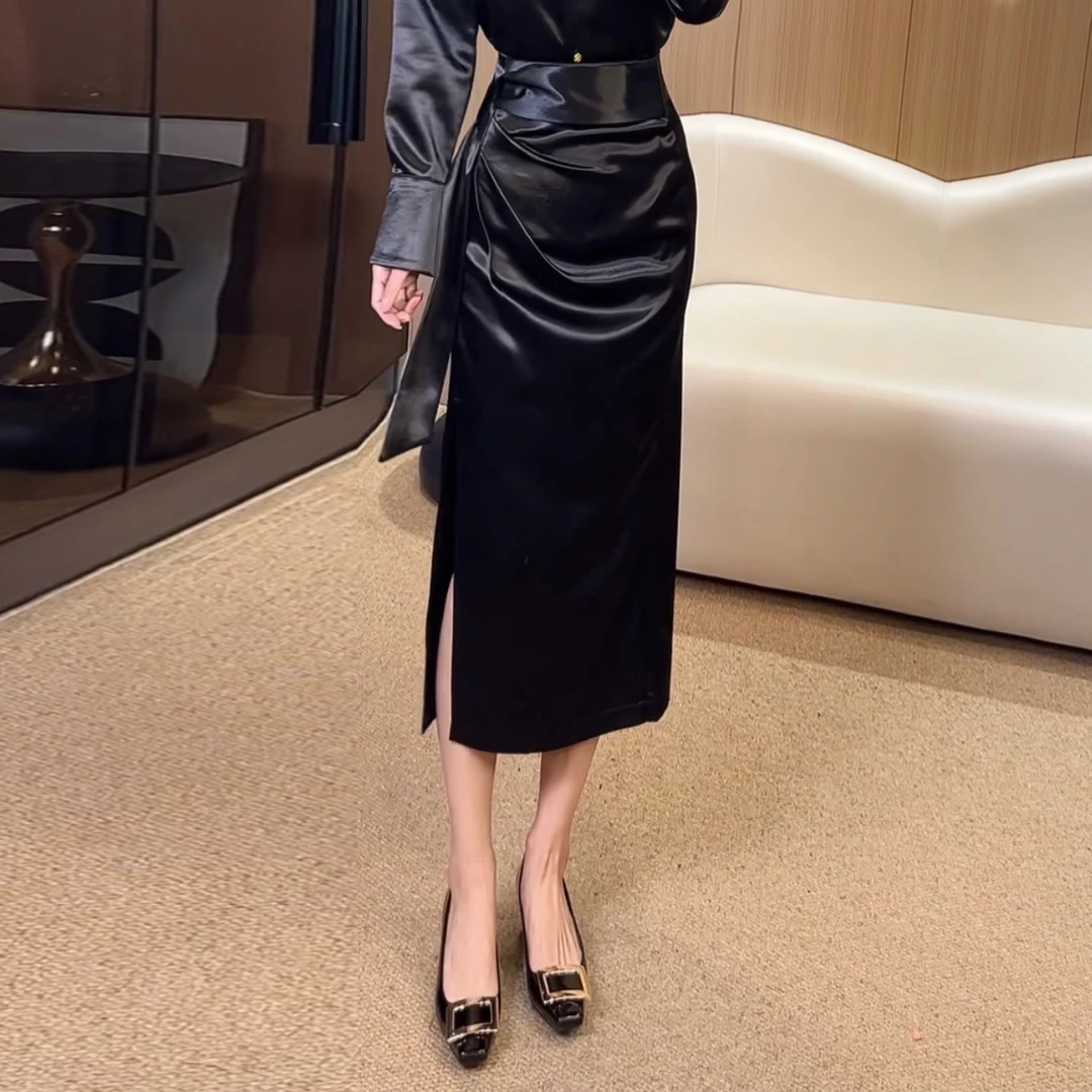 刘欣服饰25年早秋新款侧面开衩裙显瘦气质高腰半身裙5208