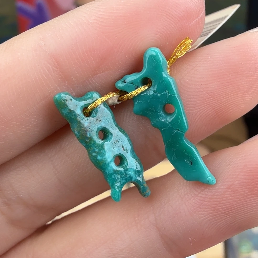 绿松石未镶嵌珠宝奇石