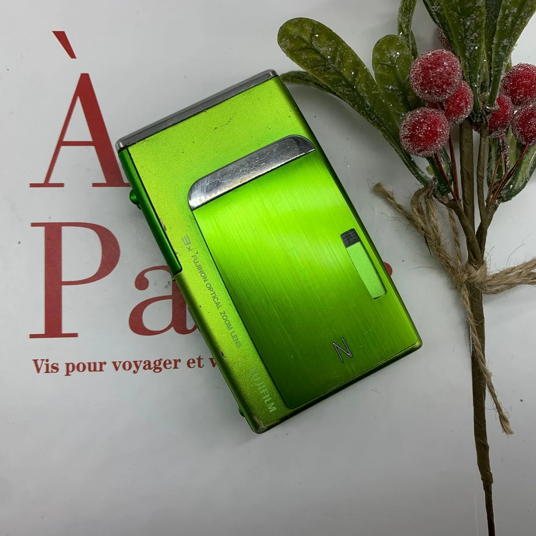 95新 Fujifilm/富士 Z10fd 720万像素 3倍变焦（no退no换）