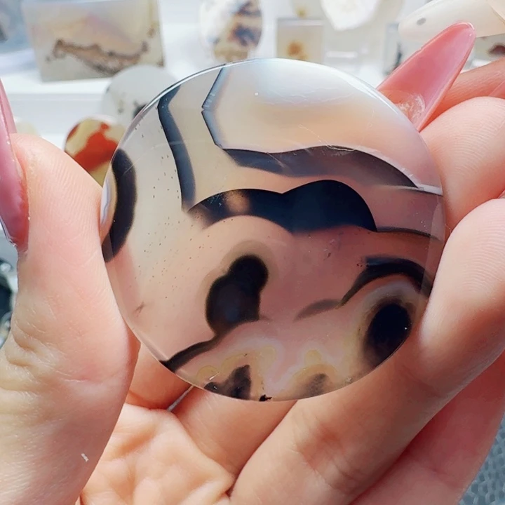 玛瑙/玉髓未镶嵌珠宝奇石