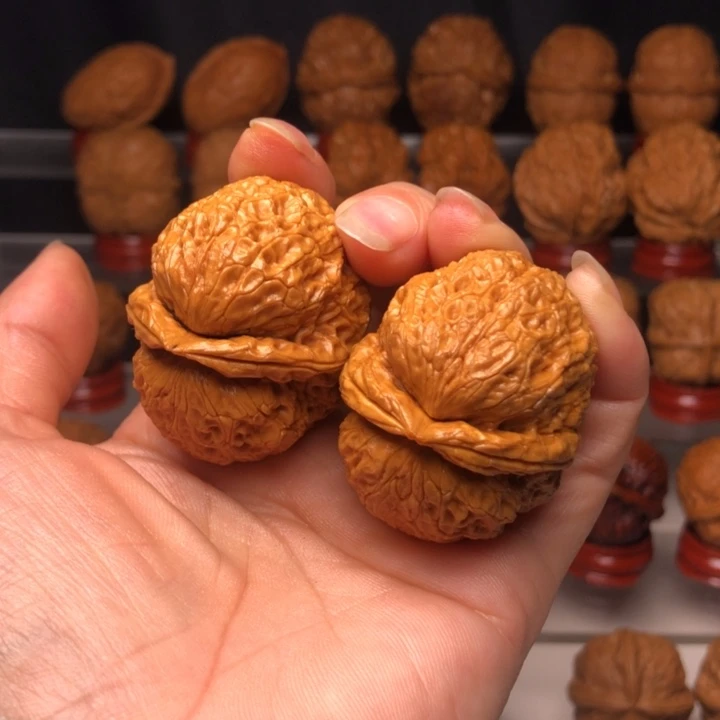 桃核吊坠11食蚁兽