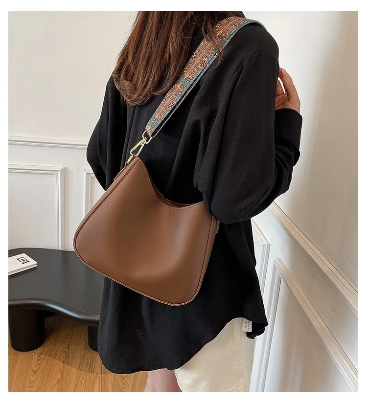 复古水桶包小包包通勤真皮软皮包包单肩包秋冬拉链时尚休闲百搭