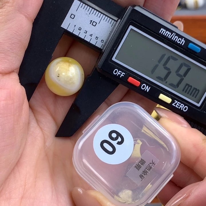 未镶嵌琥珀珠宝奇石琥珀蜜蜡微瑕