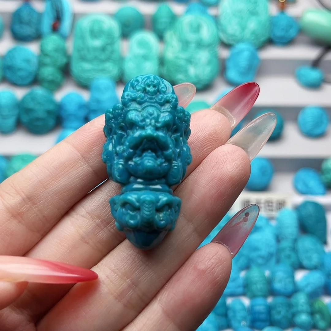 绿松石未镶嵌天然原矿雕刻绿松石