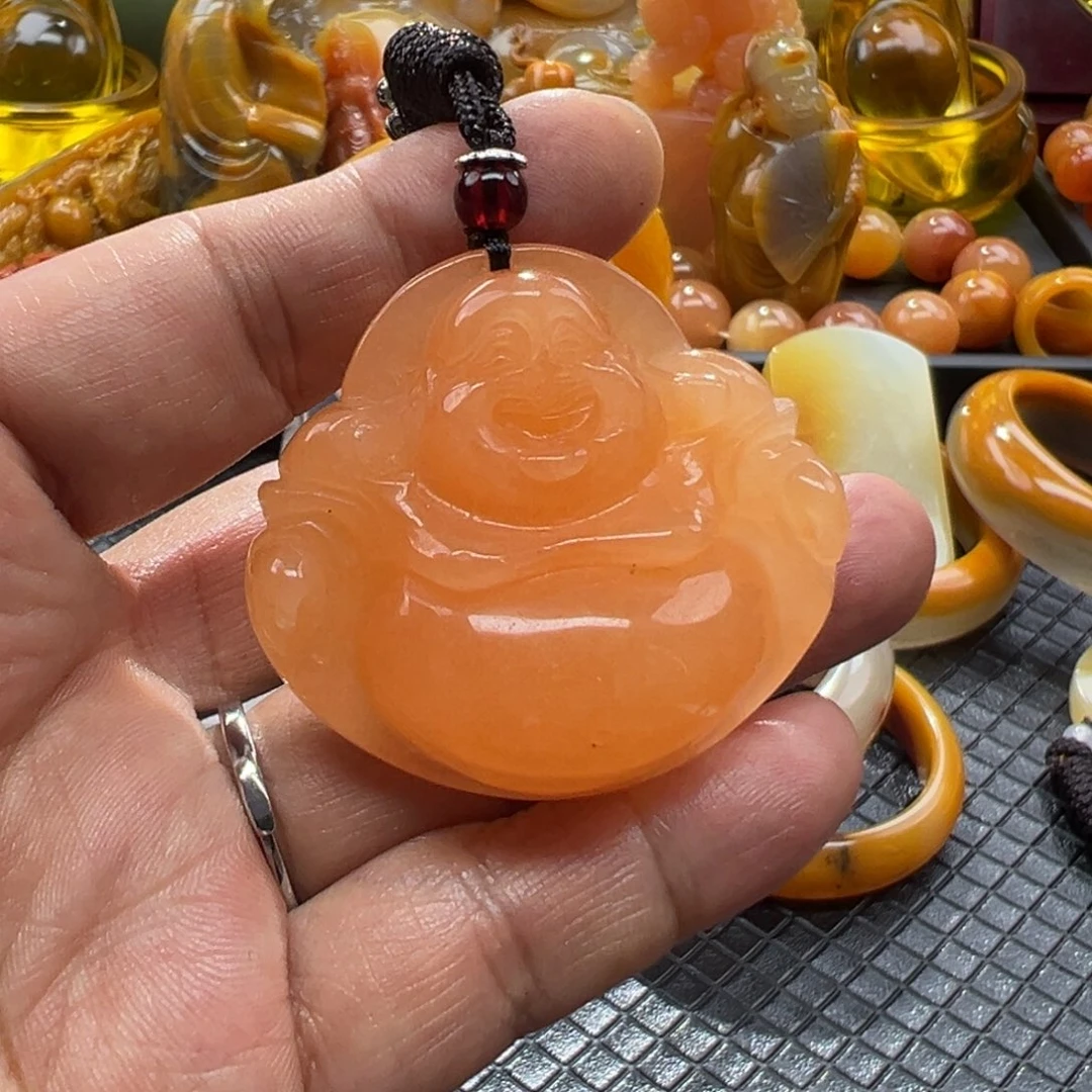 石英质玉未镶嵌颈饰
