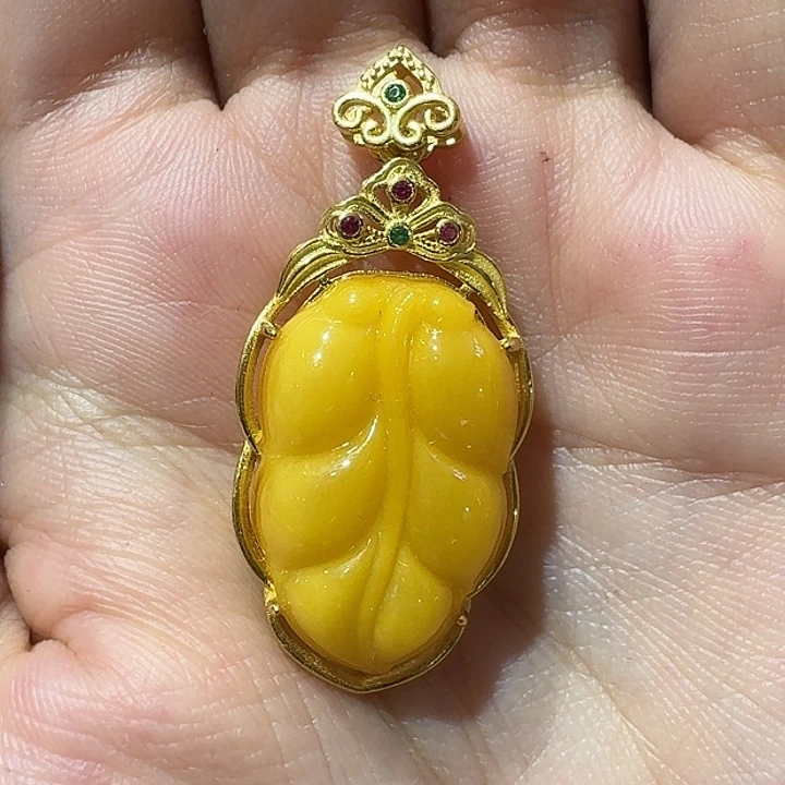 蜜蜡银S925镶嵌颈饰吊坠