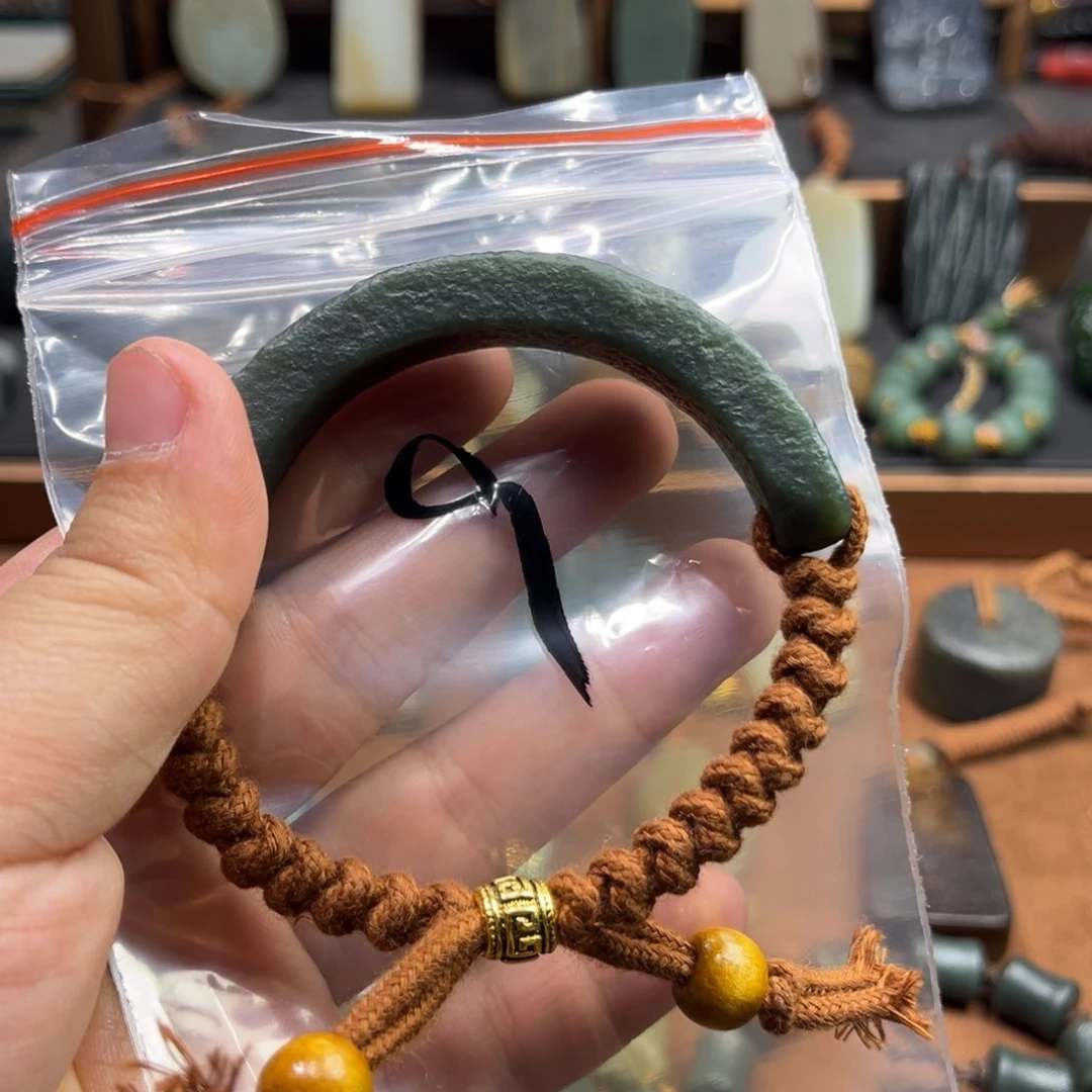 和田玉颈饰未镶嵌阳**