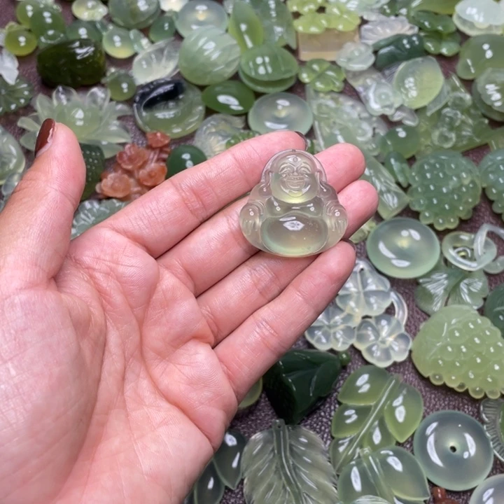 合金蛇纹石玉颈饰