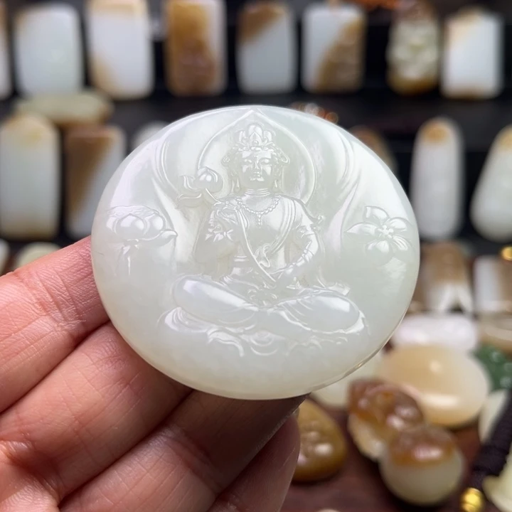 和田玉颈饰未镶嵌品****娟