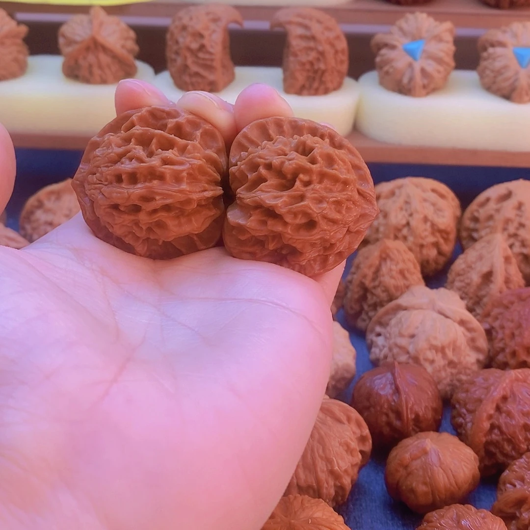 文玩核桃把件盘山二棱