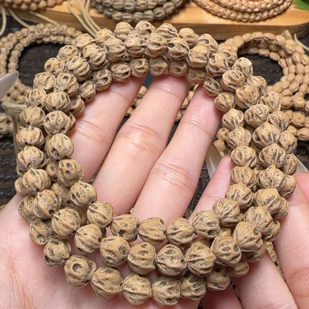 柏香籽/百香籽吊坠?