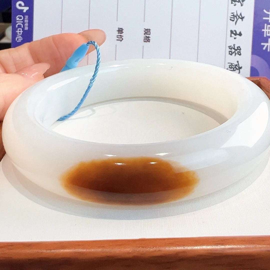 和田玉（糖玉）未镶嵌手镯