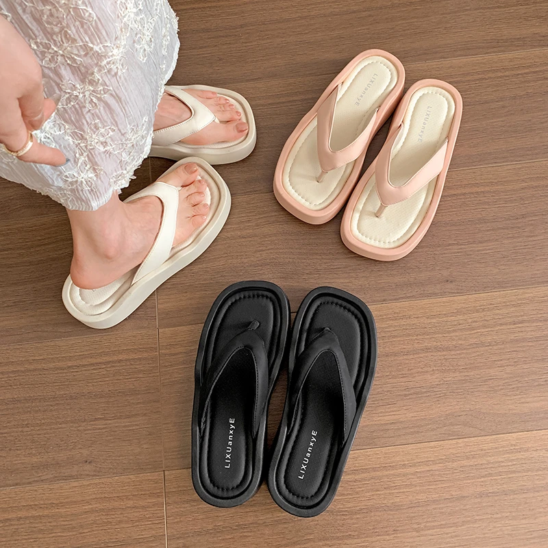 网红爆款黑色厚底人字拖鞋女款夏外穿2025新款配裙子增高百搭凉拖