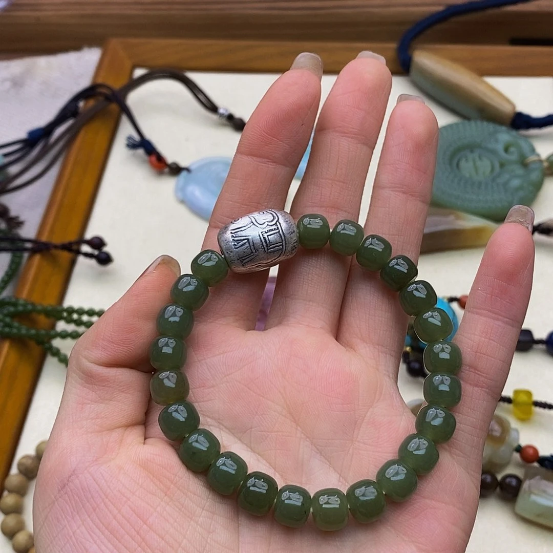 和田玉手链未镶嵌沐*?