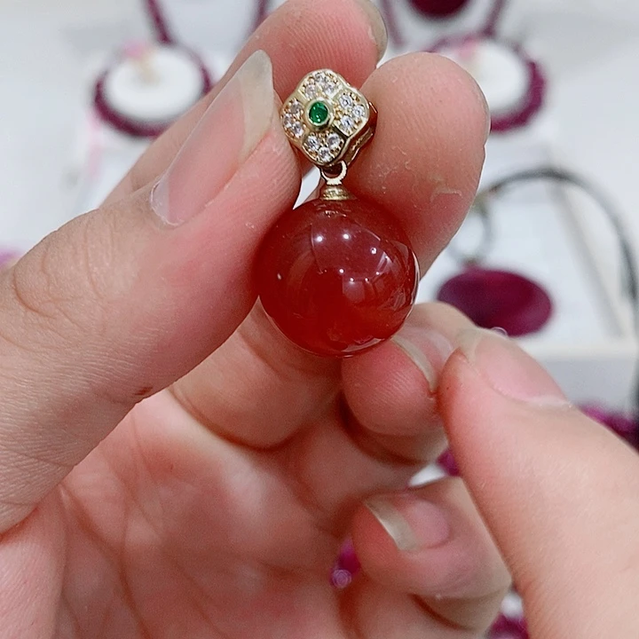 银S925镶嵌吊坠红宝石