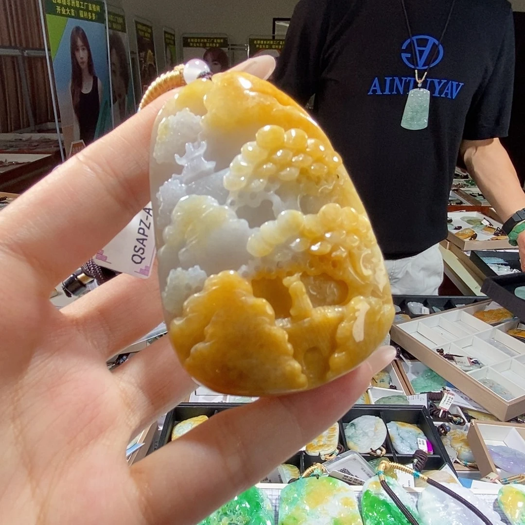 翡翠未镶嵌颈饰翡翠