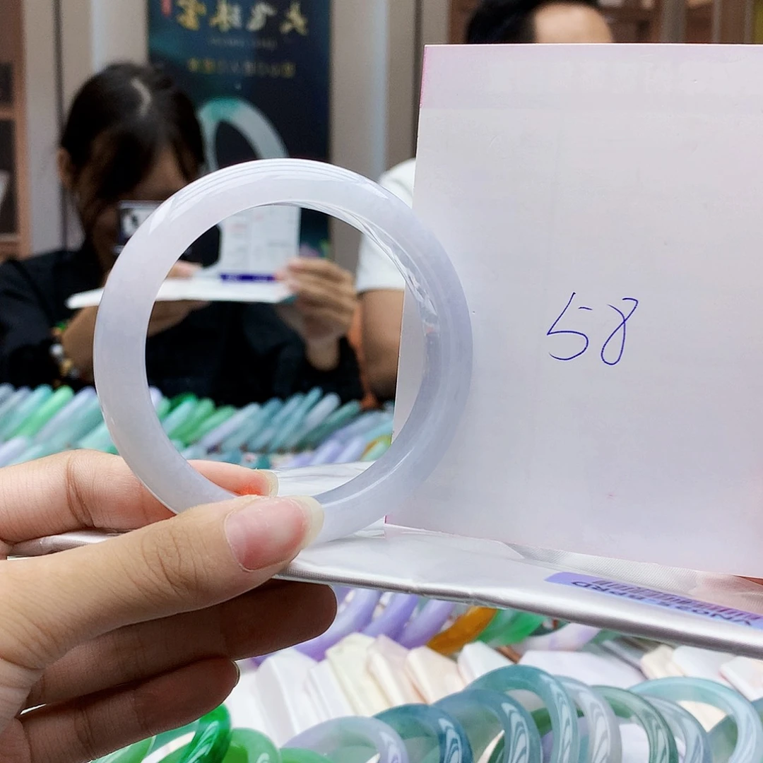 翡翠手镯未镶嵌f
