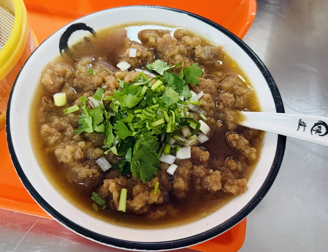 杨光辉 冠县人记忆里大席味道光辉酥肉现做现发，山东聊城冠县酥肉