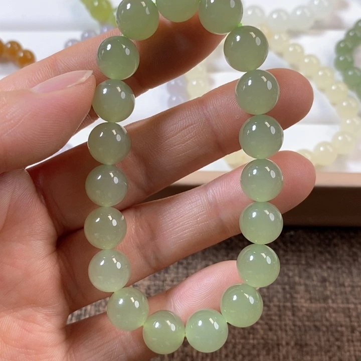 手串未镶嵌和田玉好**巧