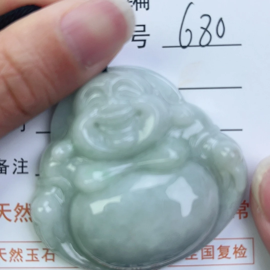 翡翠颈饰未镶嵌佛公