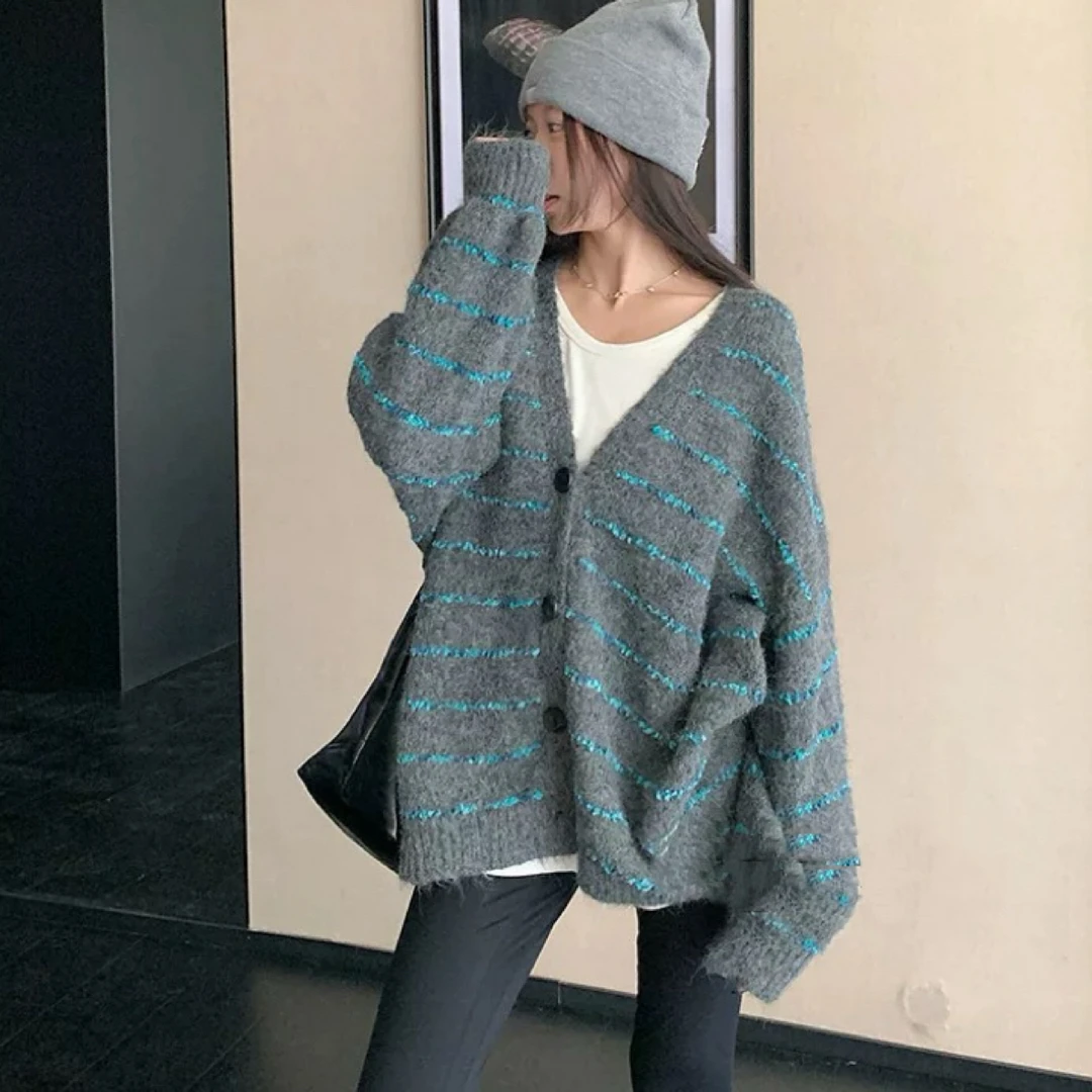 欧货~羊绒混纺,v领针织长袖大毛衣,均码,百搭