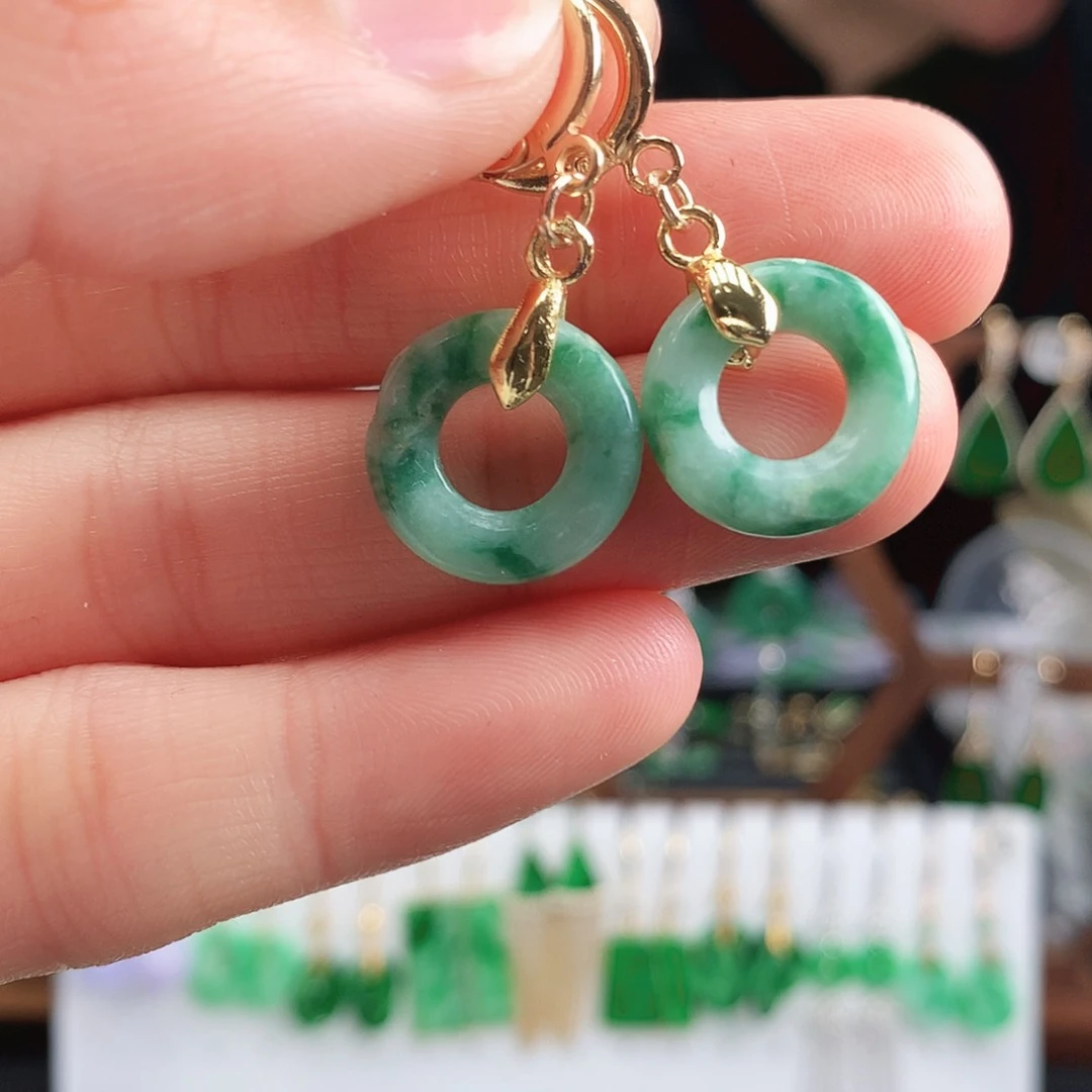 翡翠耳饰未镶嵌耳饰