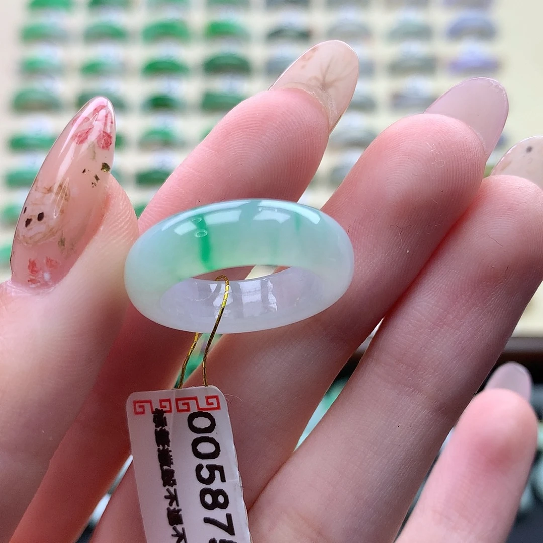 翡翠未镶嵌戒指港12