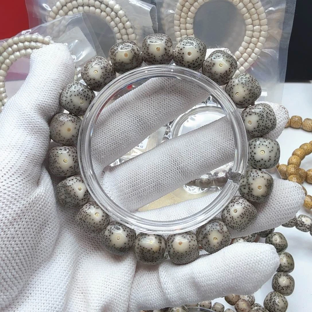 星月菩提吊坠6糯冰月留白13左右