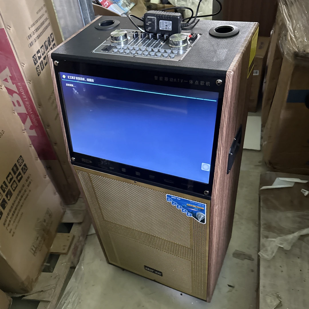 9新  15寸视频机电池不质保，没有硬盘，不包邮，会员到期，没有话筒