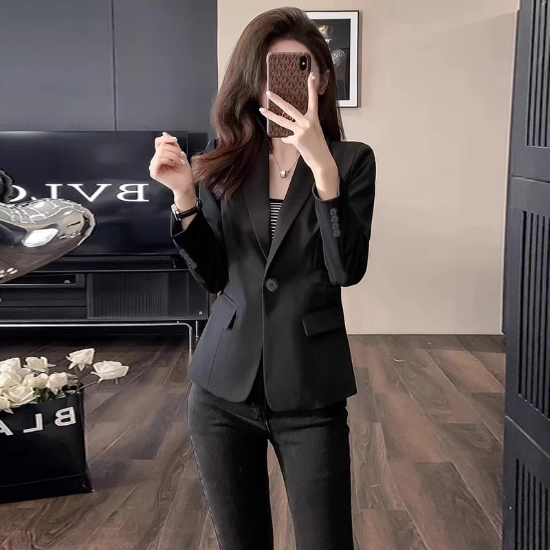 休闲小西装外套女短款长袖春秋2025新款修身小个子一粒扣显瘦西服