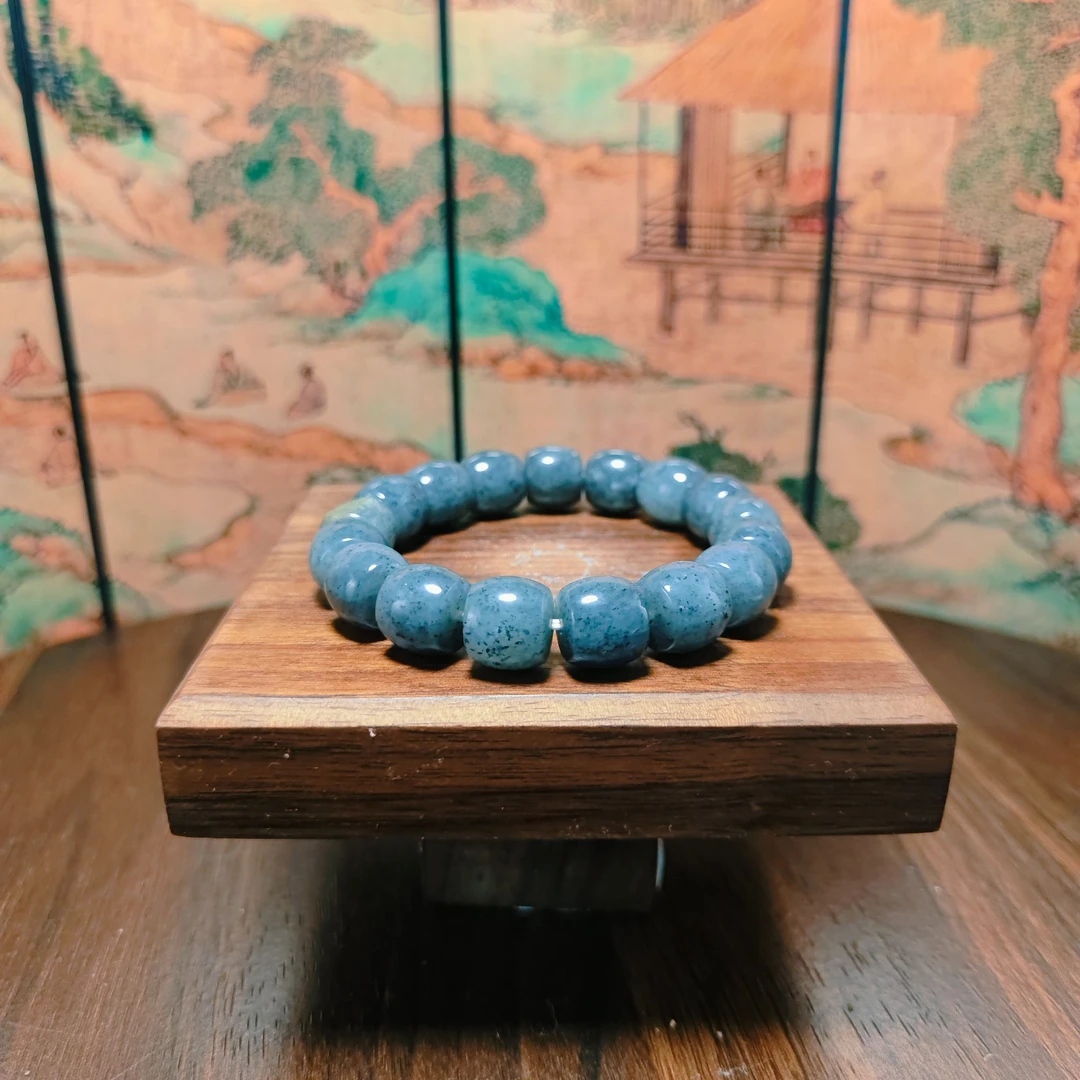 Q和田玉桶珠手串（卡12）0691