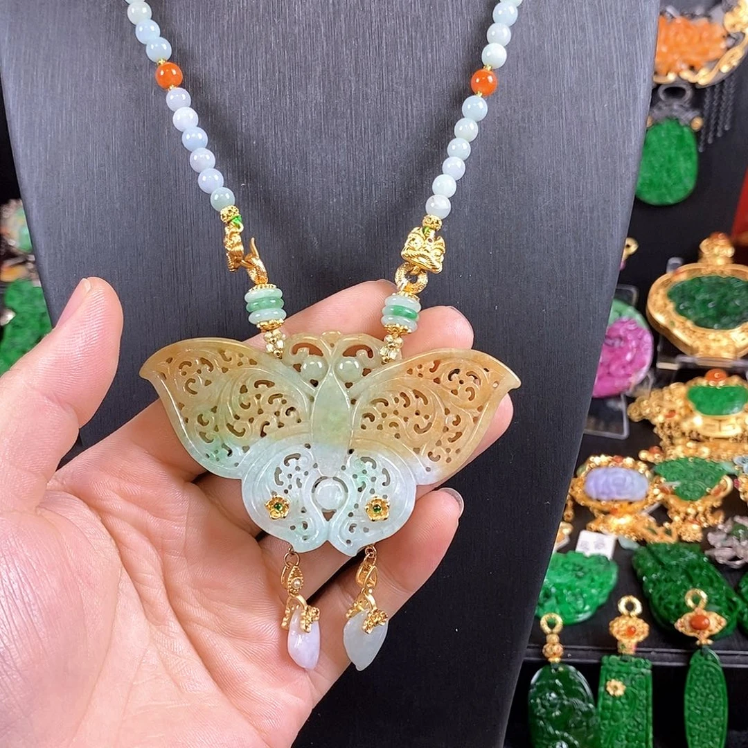 翡翠未镶嵌吊坠(赠链)吊坠