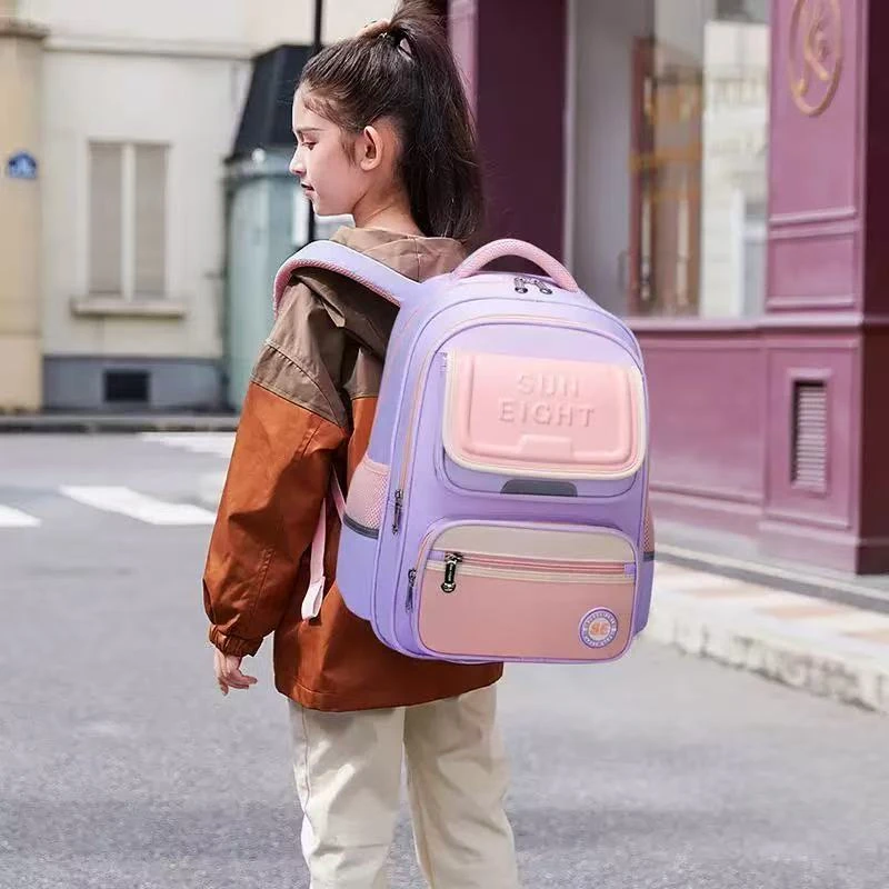 小彩虹儿童新款悬浮护脊高弹背垫防水减负书包R6028