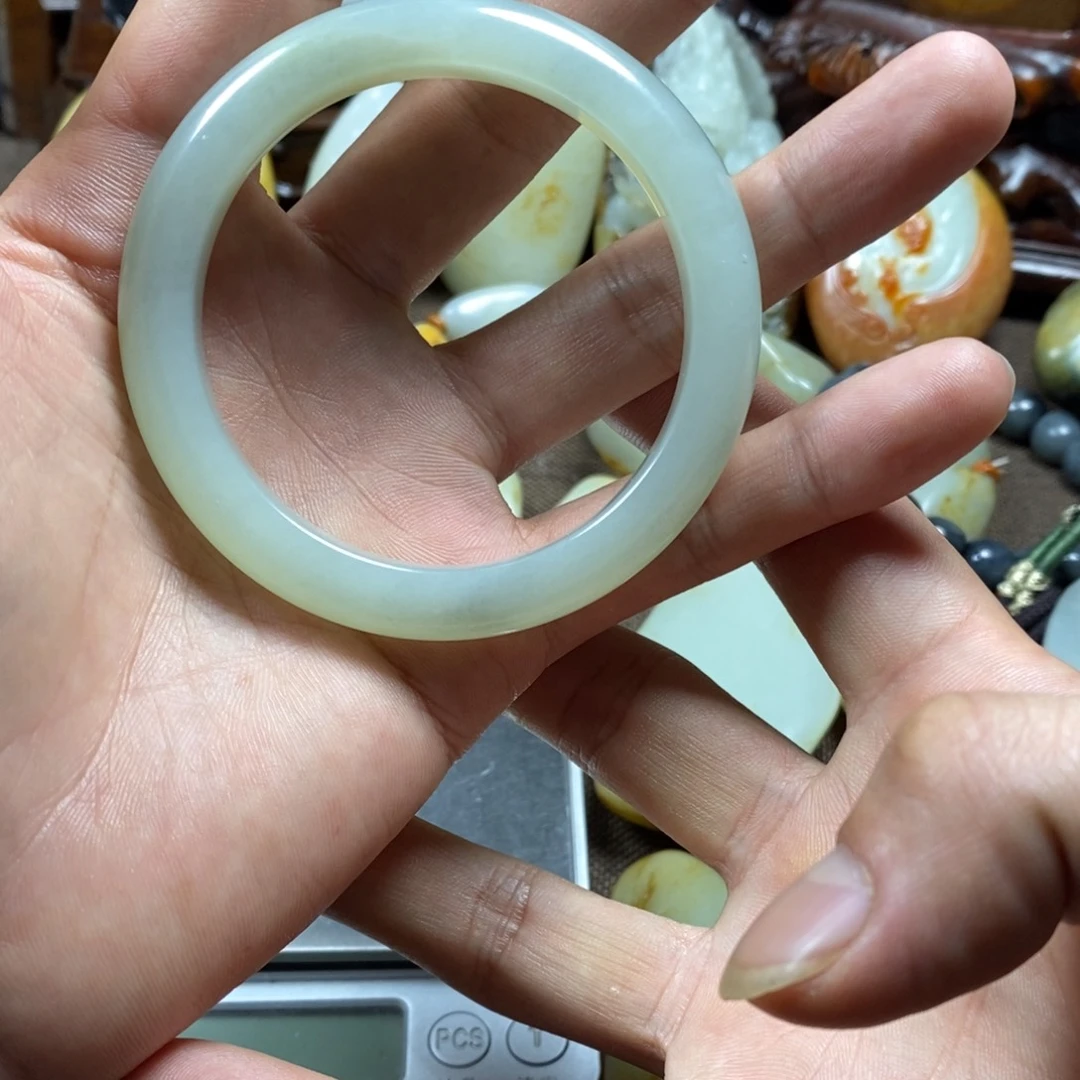 老***呆和田玉未镶嵌把件