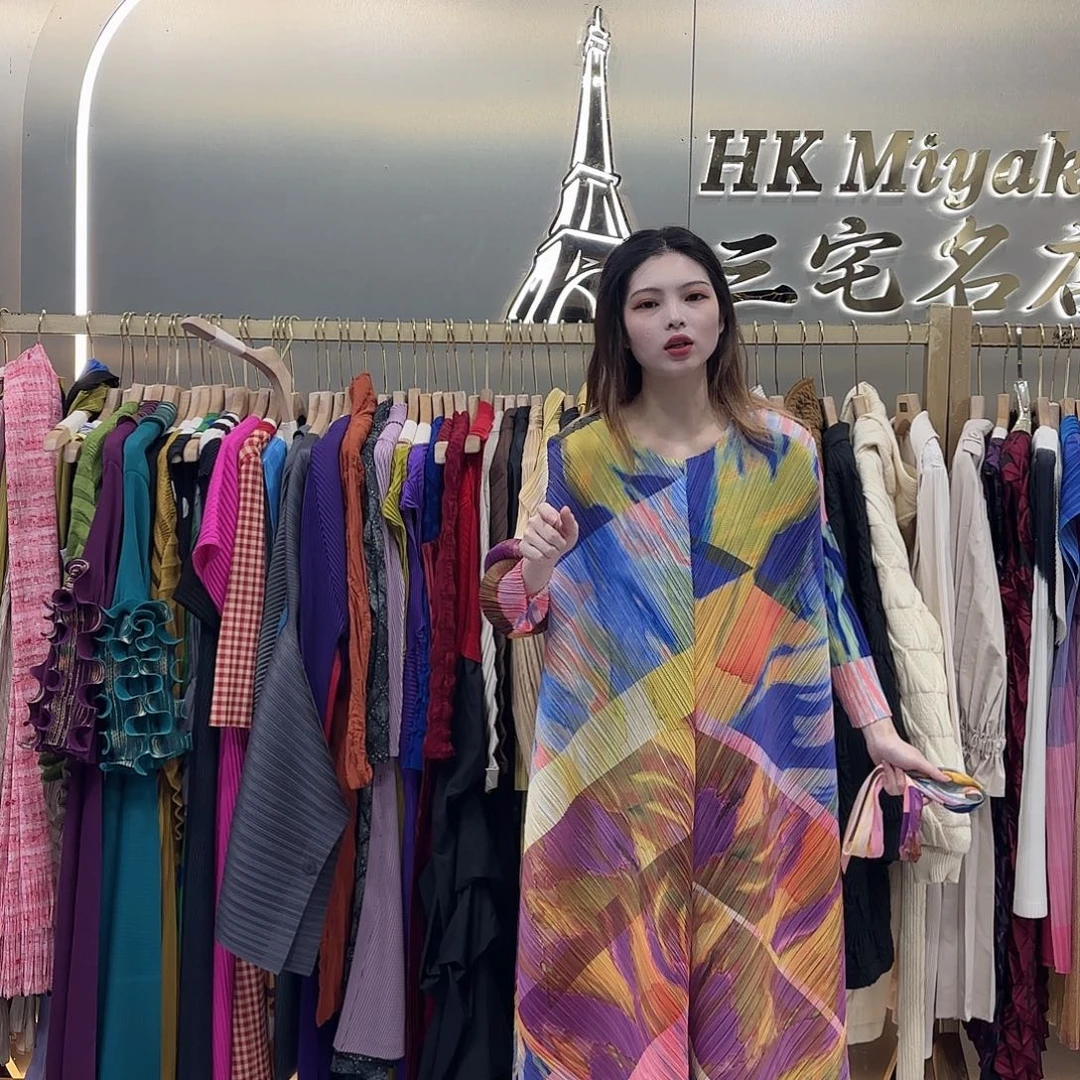 套头款油画连衣裙