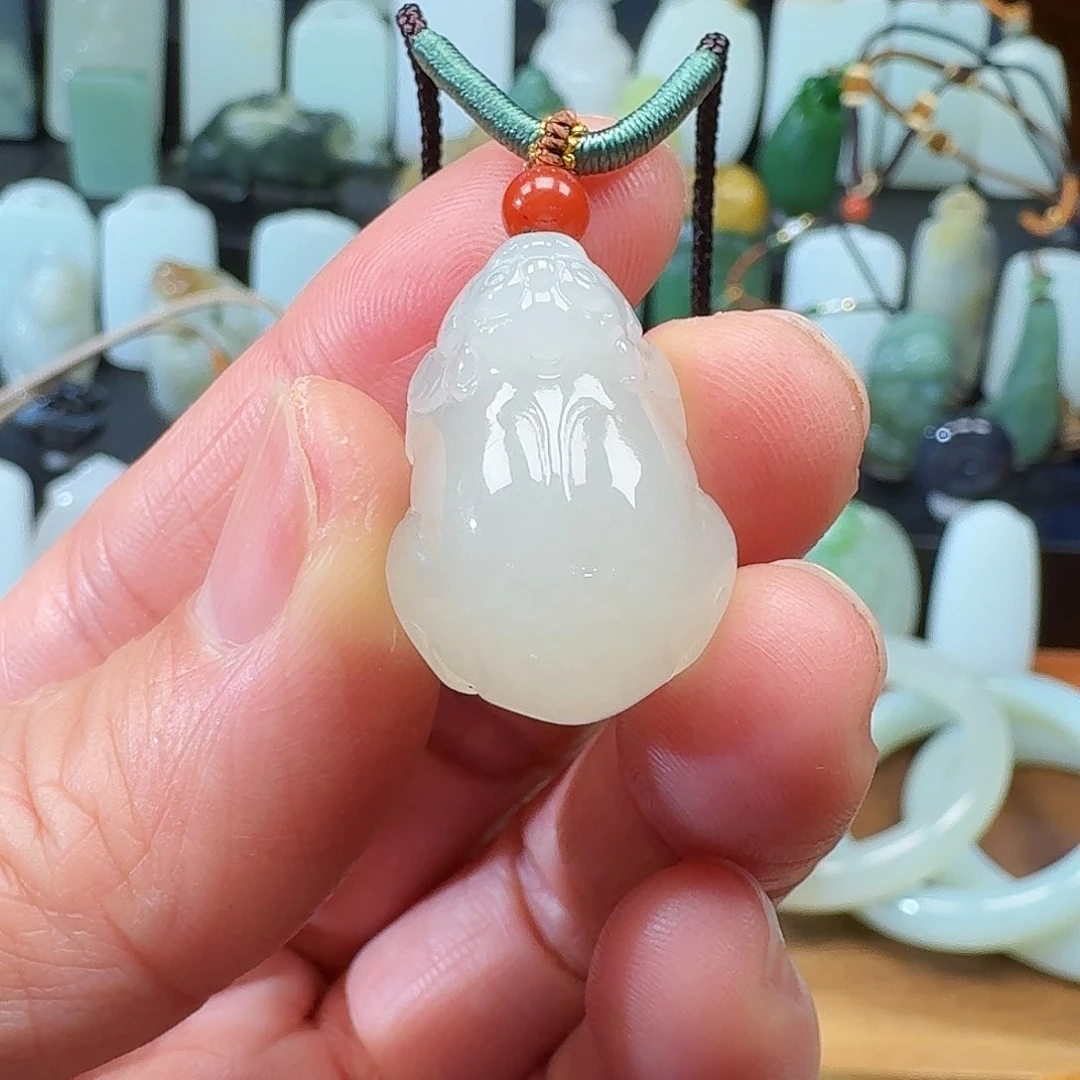 和田玉颈饰未镶嵌