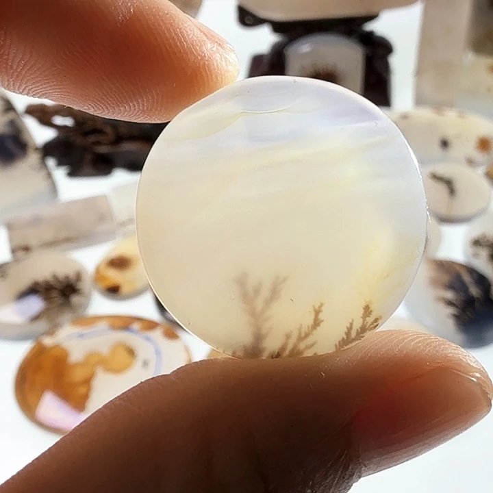 玛瑙/玉髓未镶嵌珠宝半成品