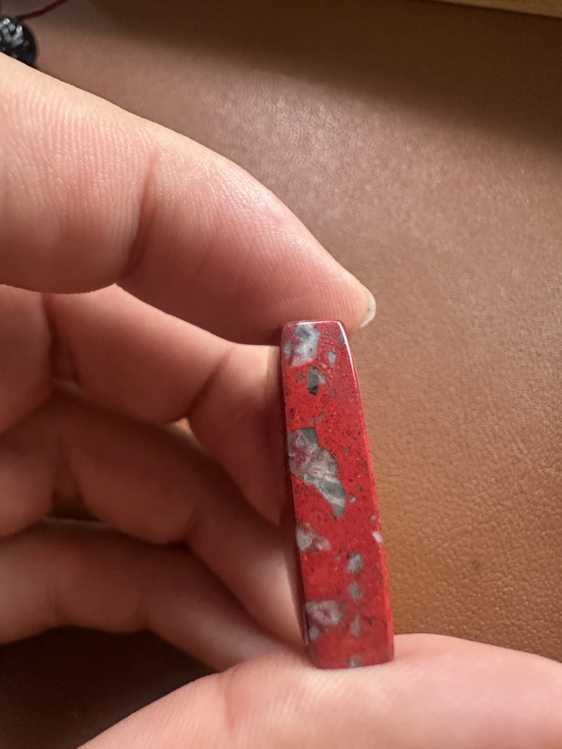 天然辰砂天然朱砂牌子吊坠