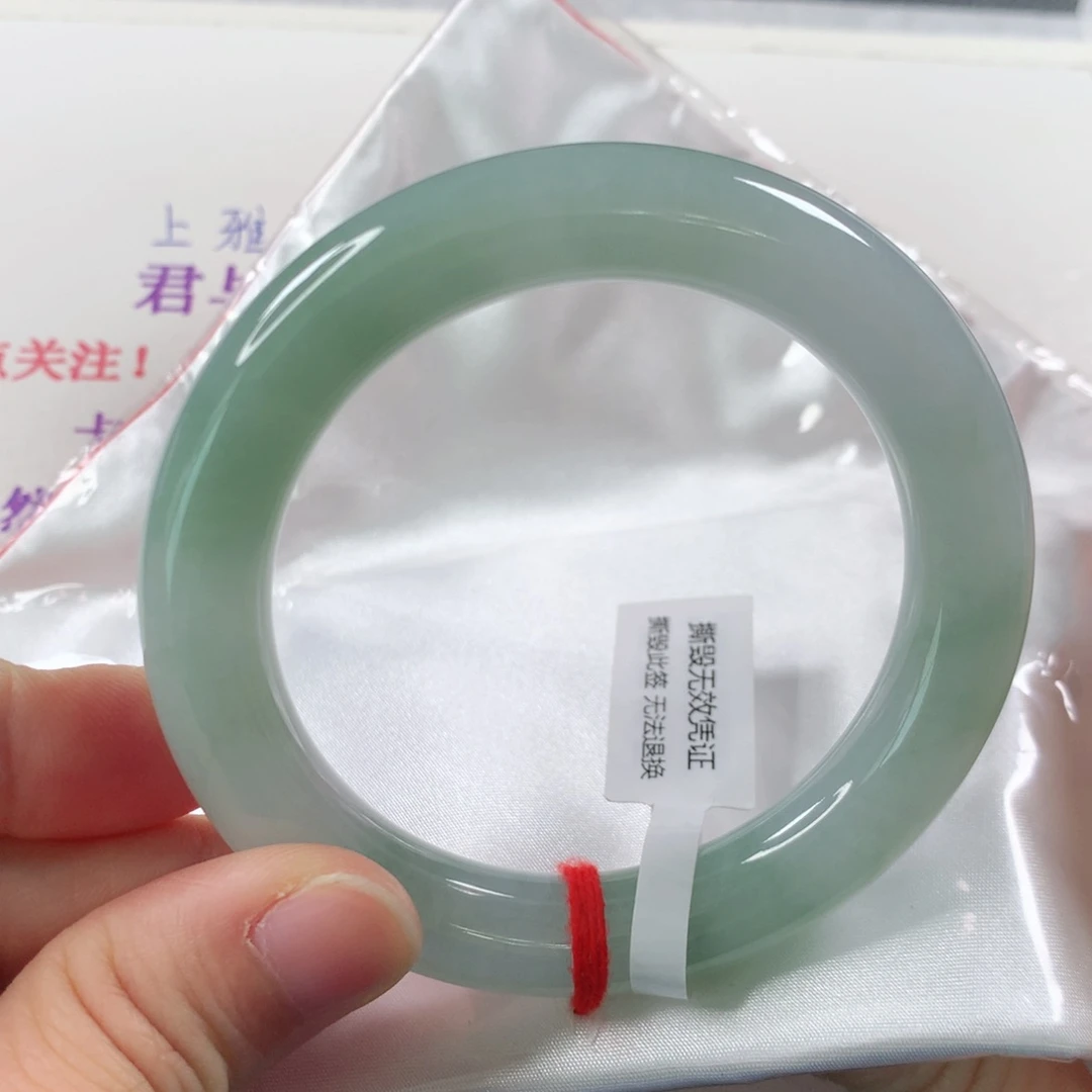 未镶嵌手镯（圆镯）翡翠228