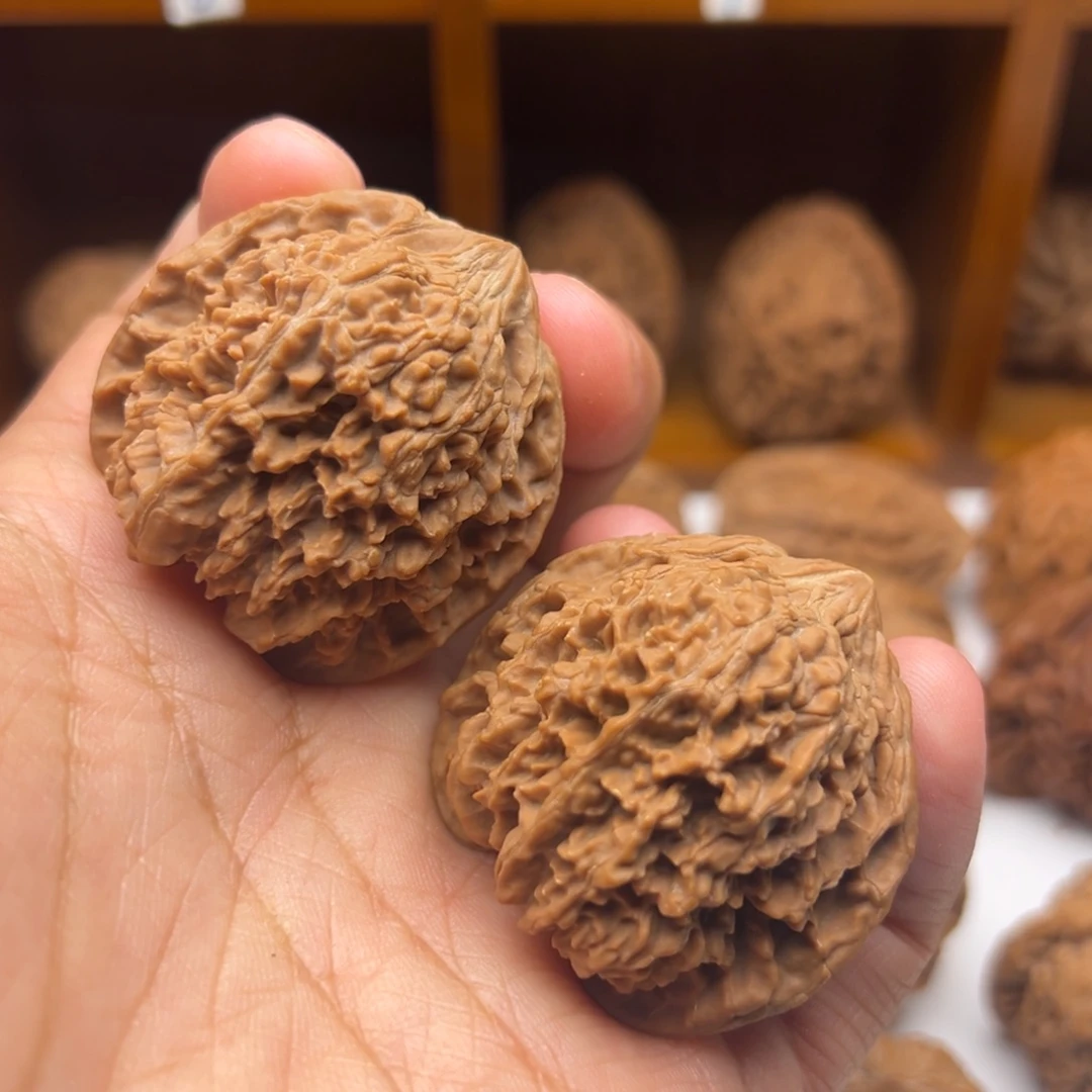 吊坠文玩核桃满天星有黄尖