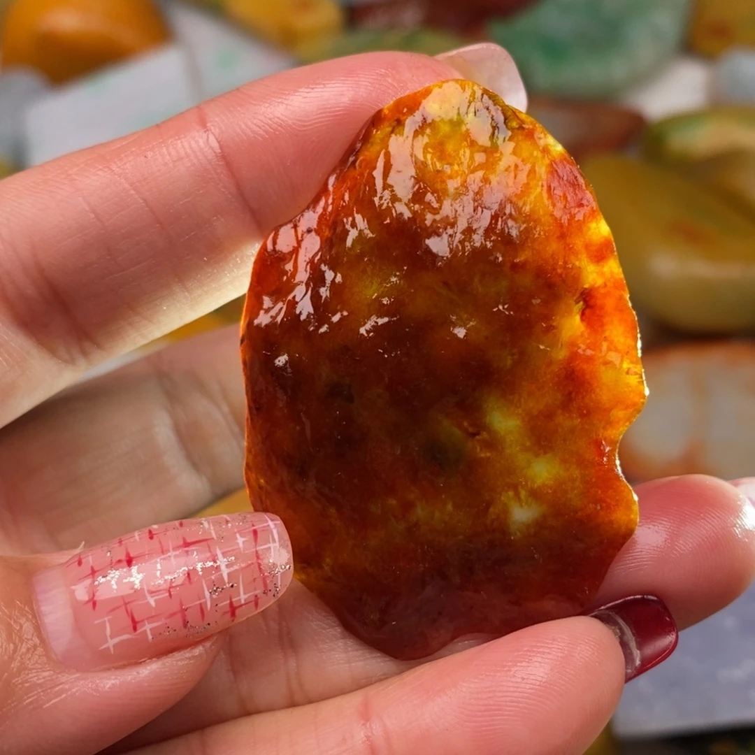 翡翠颈饰未镶嵌天**部