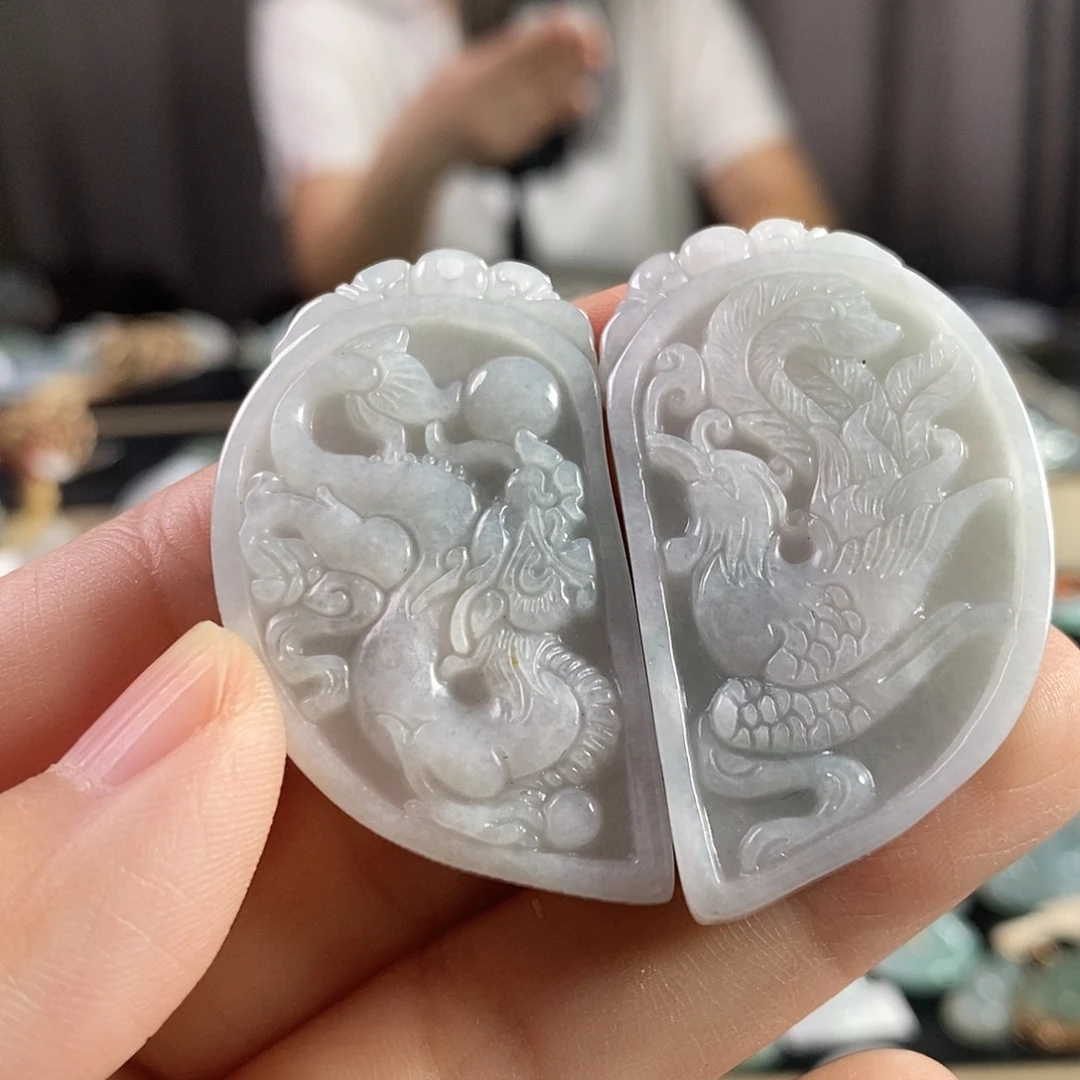 圆***活颈饰未镶嵌翡翠吊坠