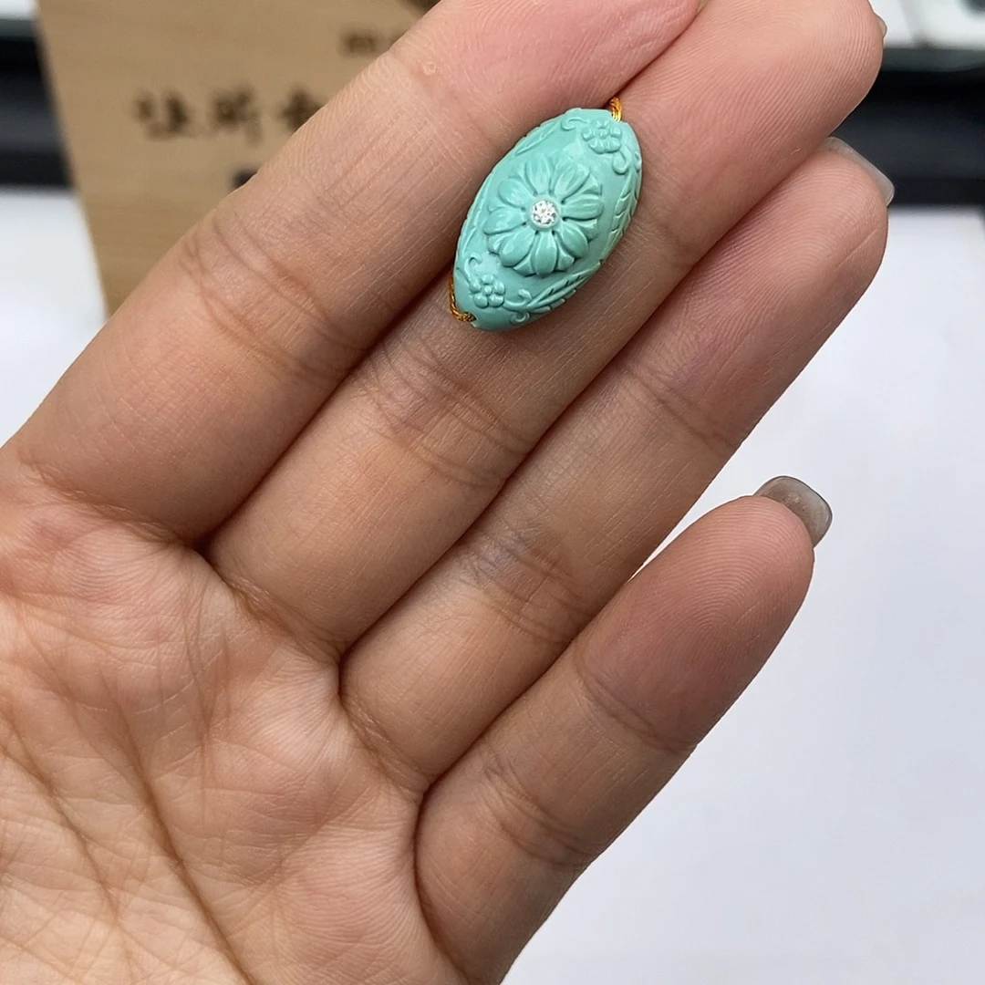 绿松石未镶嵌珠宝奇石