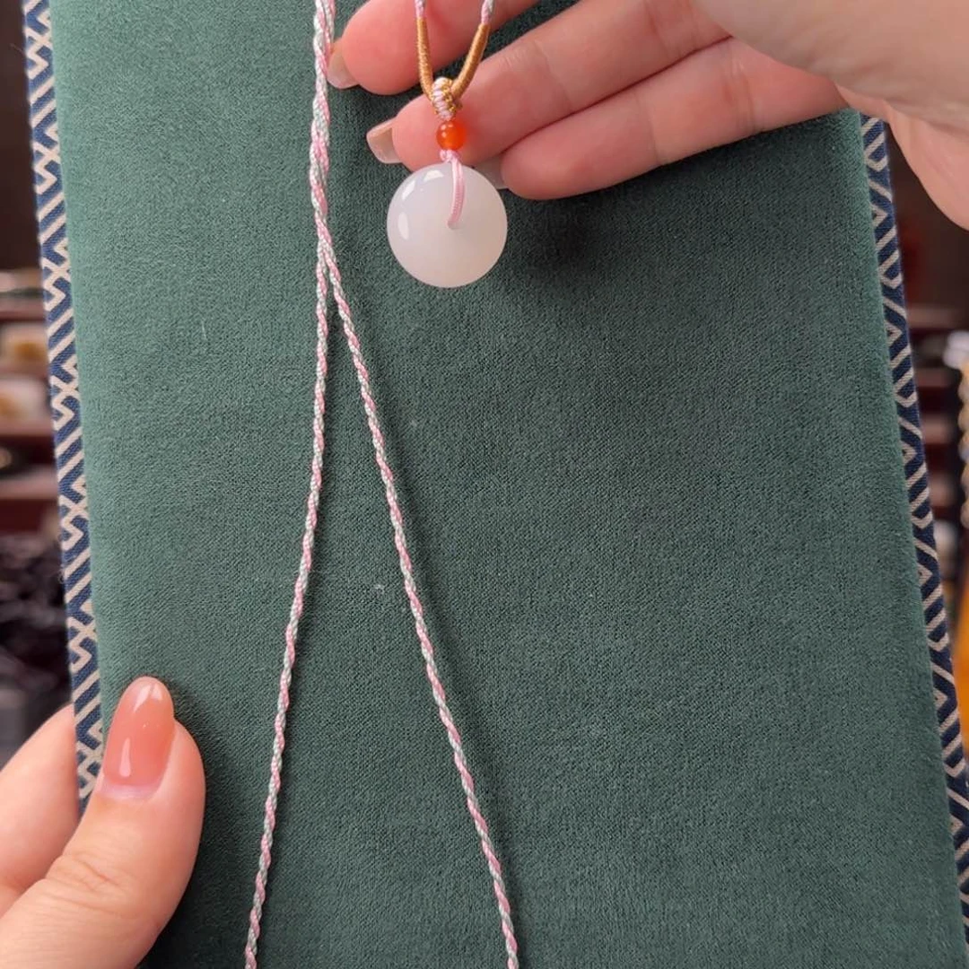 和田玉未镶嵌颈饰批量随机发货