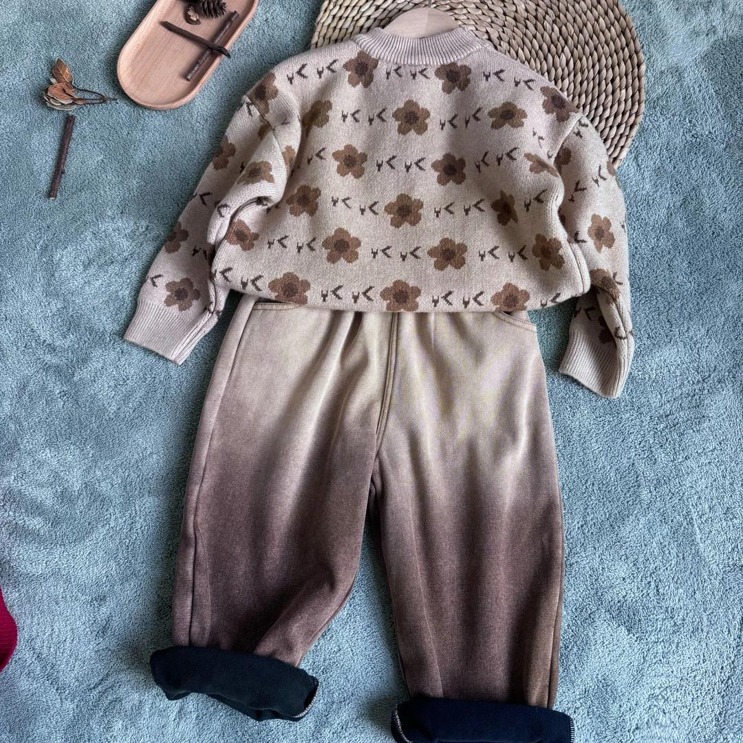 女宝圆领新款保暖秋冬款针织儿童时尚女童上衣百搭毛衫套头毛衣