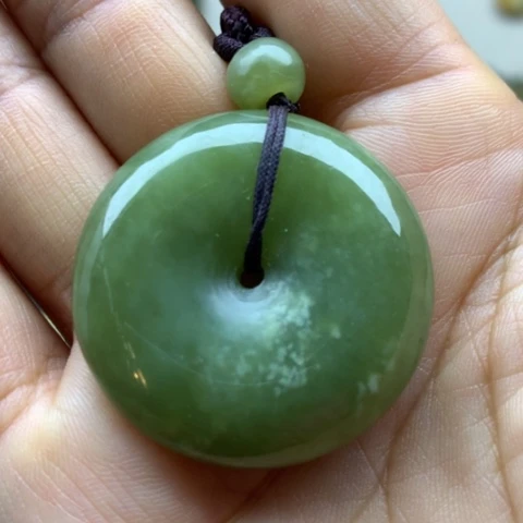 【闪购商品】未镶嵌透闪石质玉挂件