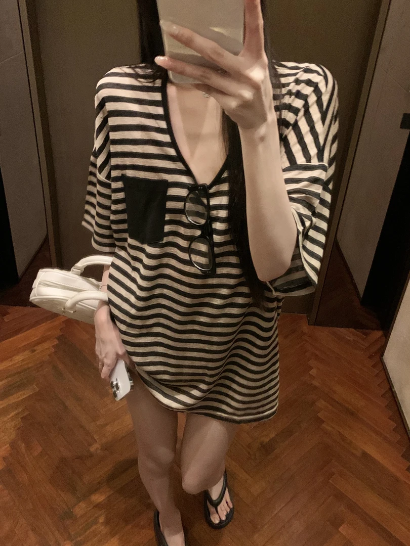 慵懒黑白条纹短袖T恤女夏季复古撞色v领宽松中长款上衣