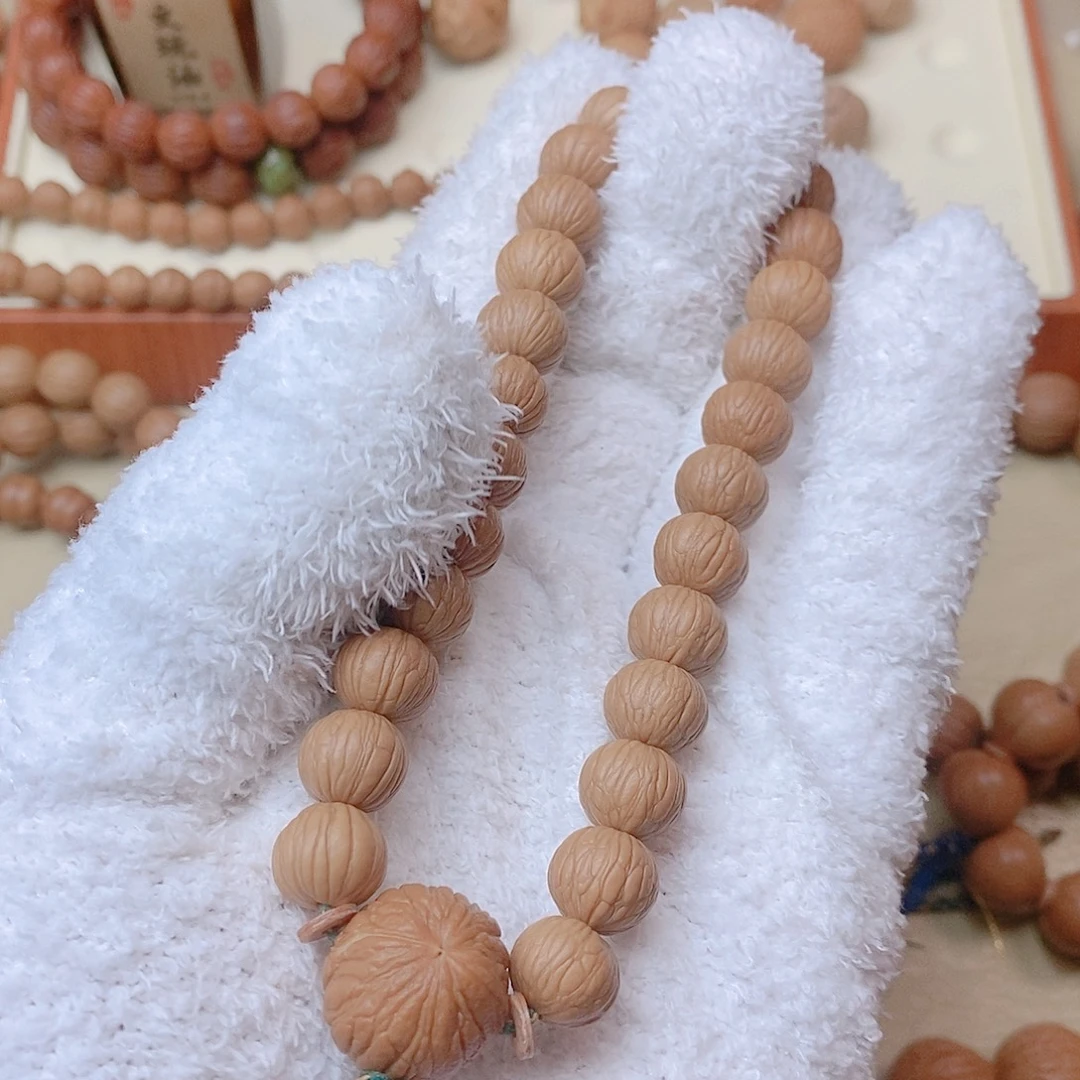 清***洒核桃小土豪……………………