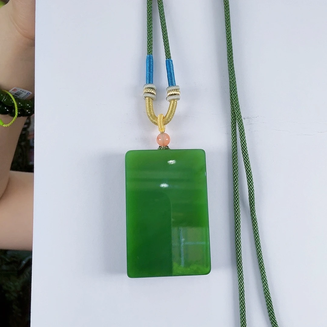 忍***龟和田玉（碧玉）未镶嵌颈饰